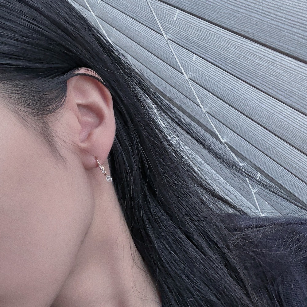 𝟐𝟓𝟒𝟐𝟕𝒂𝒄𝒄 ꕤ︎︎·͜·-S925純銀鍍金 清冷月光🌕✨耳間隱隱閃爍耳環-細節圖2