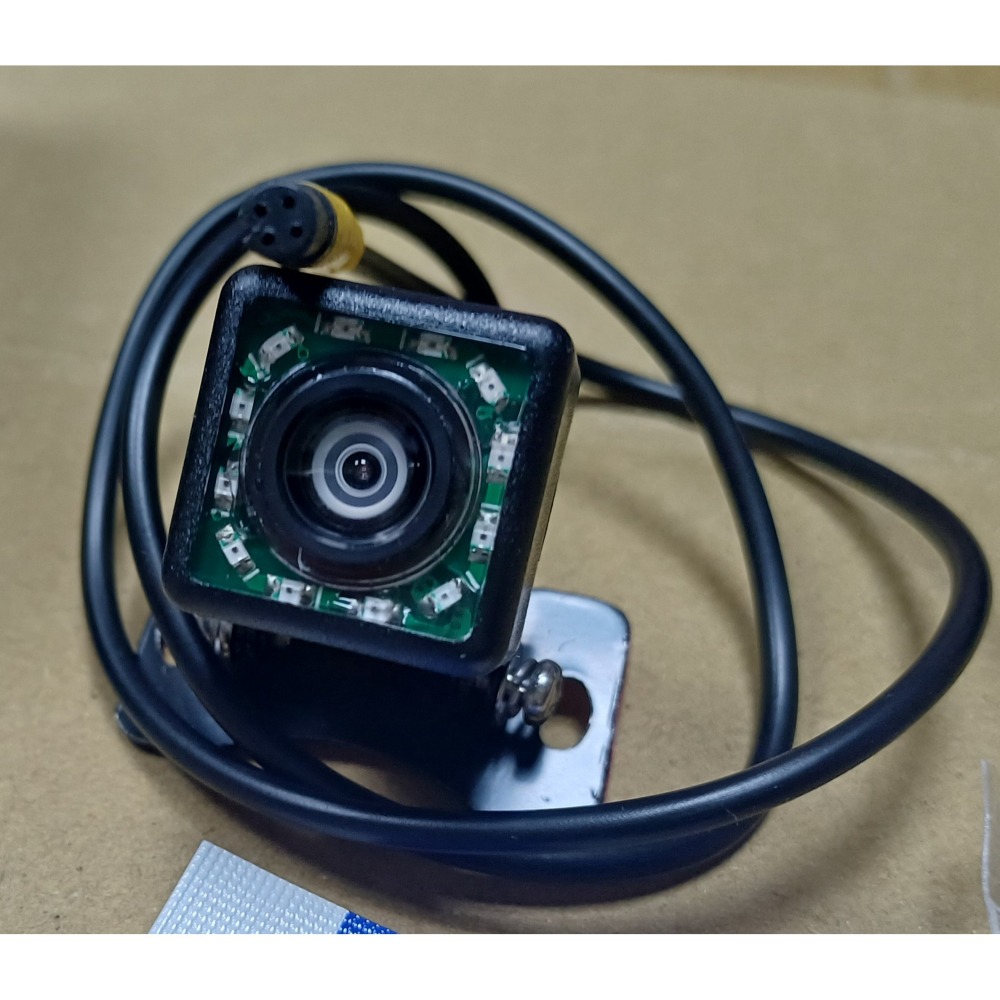 4孔12燈倒車鏡頭-細節圖2