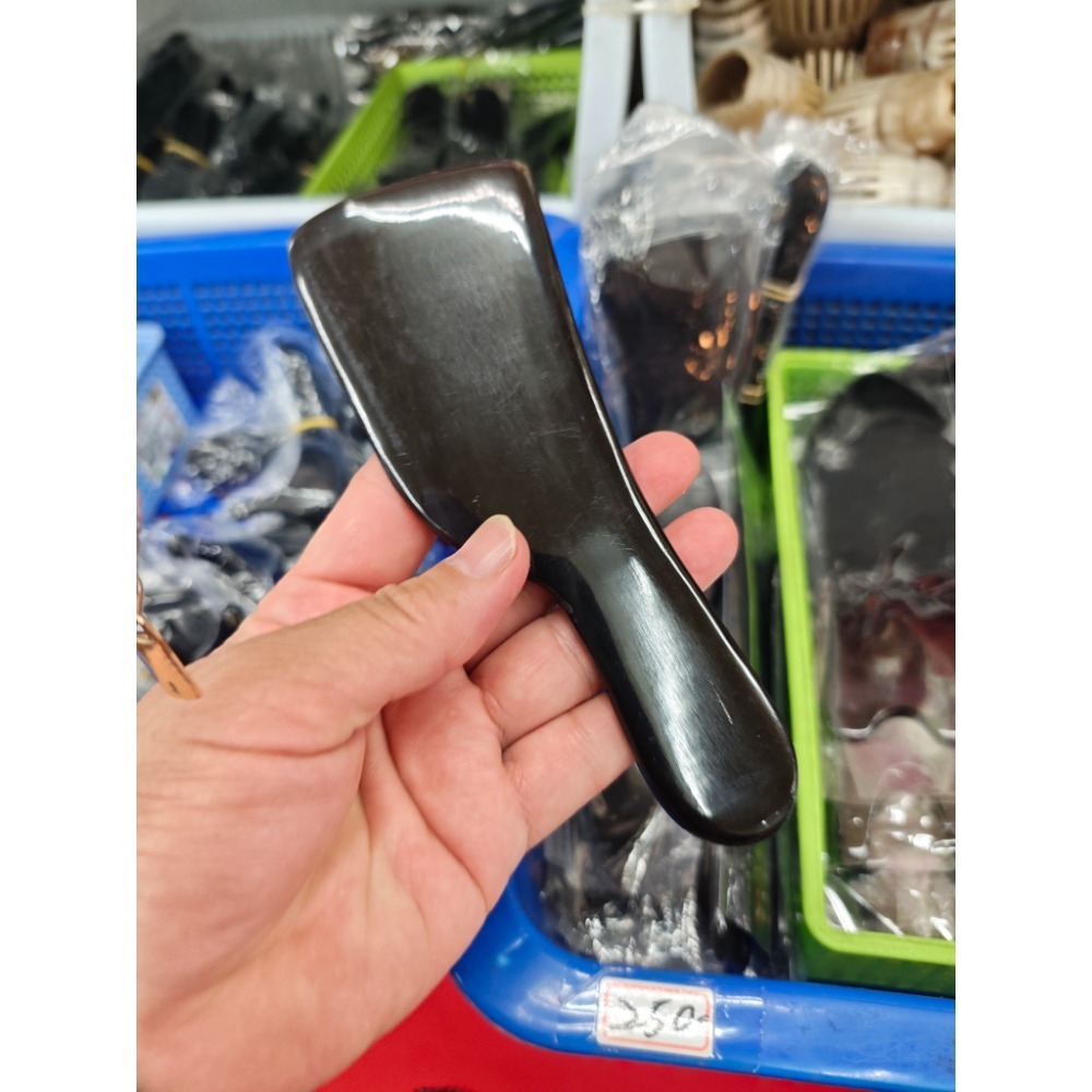 【虎達麥皂陪省團】現貨/快速出貨/黑牛角刀型按摩刮痧板-細節圖7