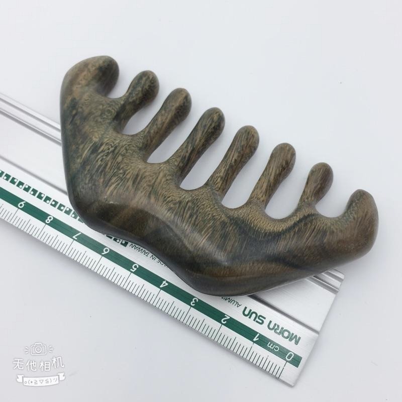 【虎達麥皂陪省團】現貨/短粗齒綠檀梳/精品梳一體成型/原木經絡按摩梳 天然原木梳子 綠檀木梳頭皮梳子-細節圖5