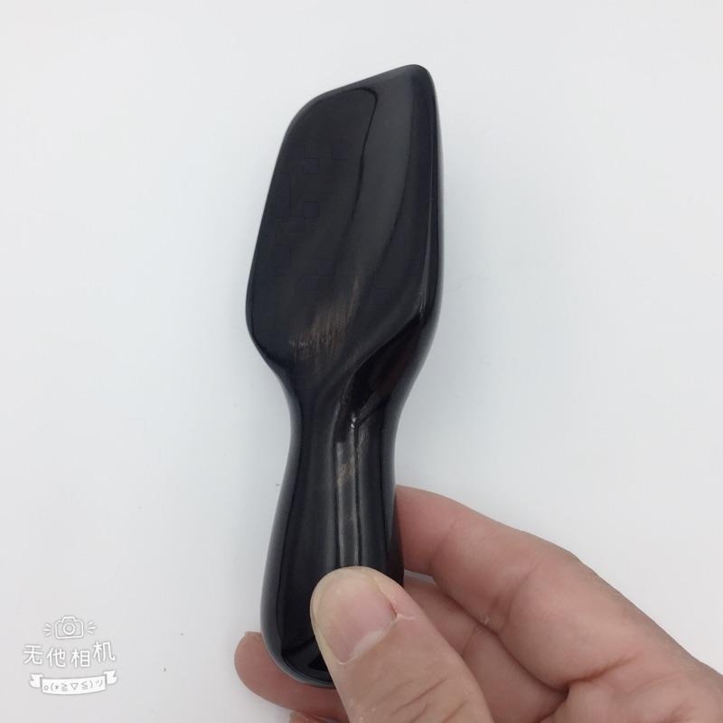 【虎達麥皂陪省團】現貨/黑牛角/牛角棒/按摩棒/畚箕形刮痧器 刮痧 養生 按摩板 美體 美容-細節圖2