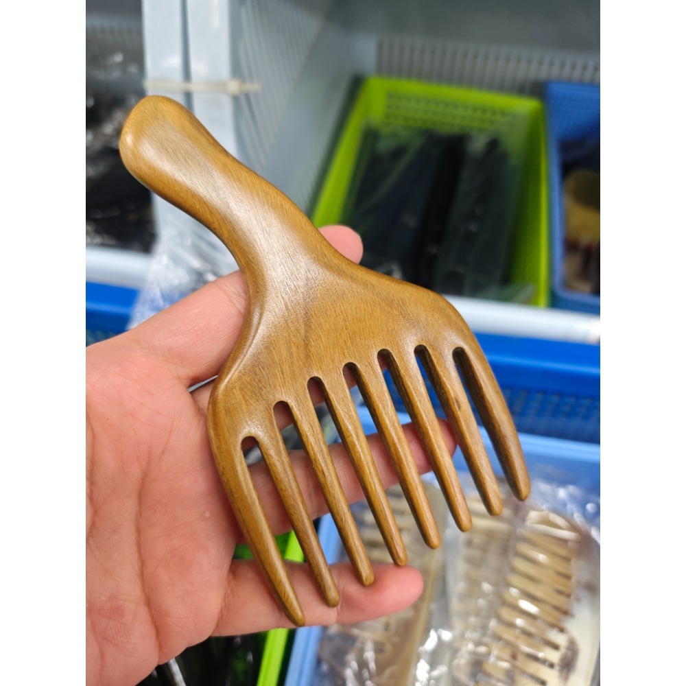 【虎達麥皂陪省團】玉檀梳/現貨/綠檀木髮叉梳 原木梳子-細節圖11