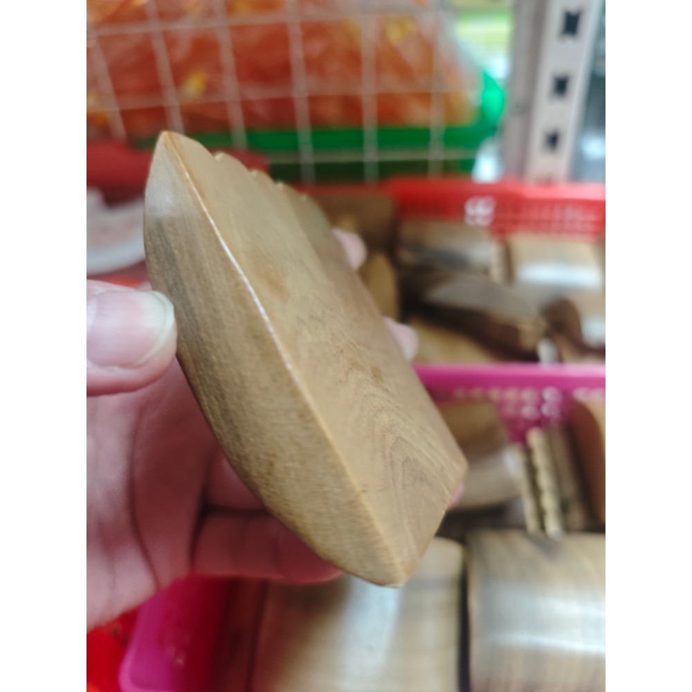 【虎達麥皂陪省團】狗爪按摩梳 原木-細節圖2