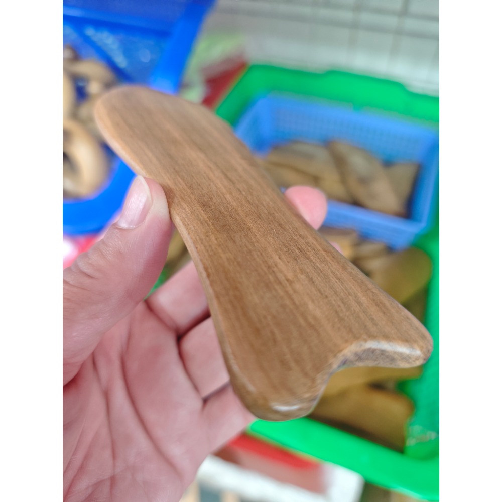 【虎達麥皂陪省團】原木大魚刮痧板 按摩刮痧板-細節圖3