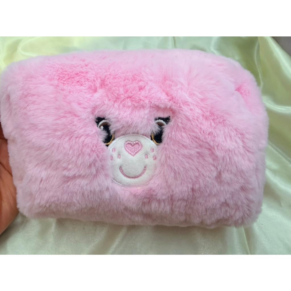 #泰國代購 Care Bears 彩虹熊 化妝包 鉛筆袋 收納包 毛絨包 絨毛包包 正版商品 擁有雷射商標-細節圖2