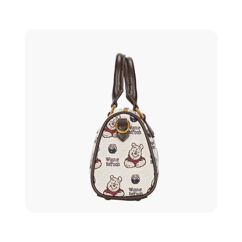 Disney迪士尼 Winnie the Pooh 經典刺繡波士頓包(滿版)-細節圖4