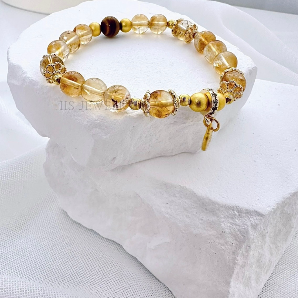 【SiiS Jewelry ×聯名款】戀愛・招財・避小人｜精油能量水晶手鍊系列 🌿 每條都有守護你的意圖與力量-細節圖2