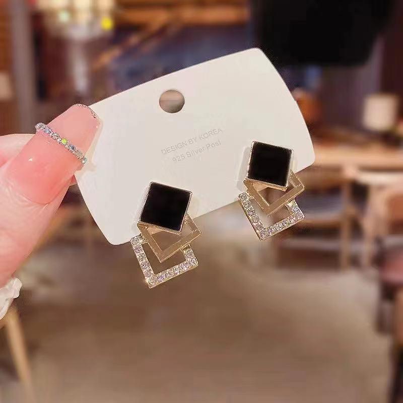 Number28 - 耳環 3正方形排列組合耳針式抗過敏耳環 282449-細節圖5