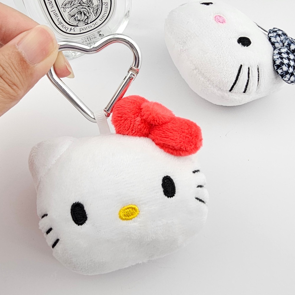 韓國進口 現貨♡ 超可愛Hello Kitty愛心扣吊飾 包包吊飾 掛飾 鑰匙扣掛繩 韓國吊飾 Kitty吊飾-細節圖4
