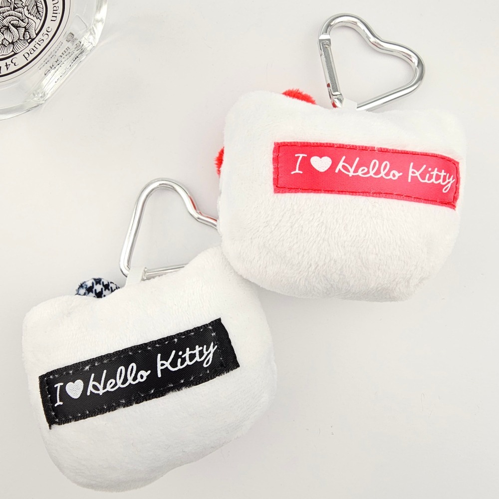韓國進口 現貨♡ 超可愛Hello Kitty愛心扣吊飾 包包吊飾 掛飾 鑰匙扣掛繩 韓國吊飾 Kitty吊飾-細節圖5