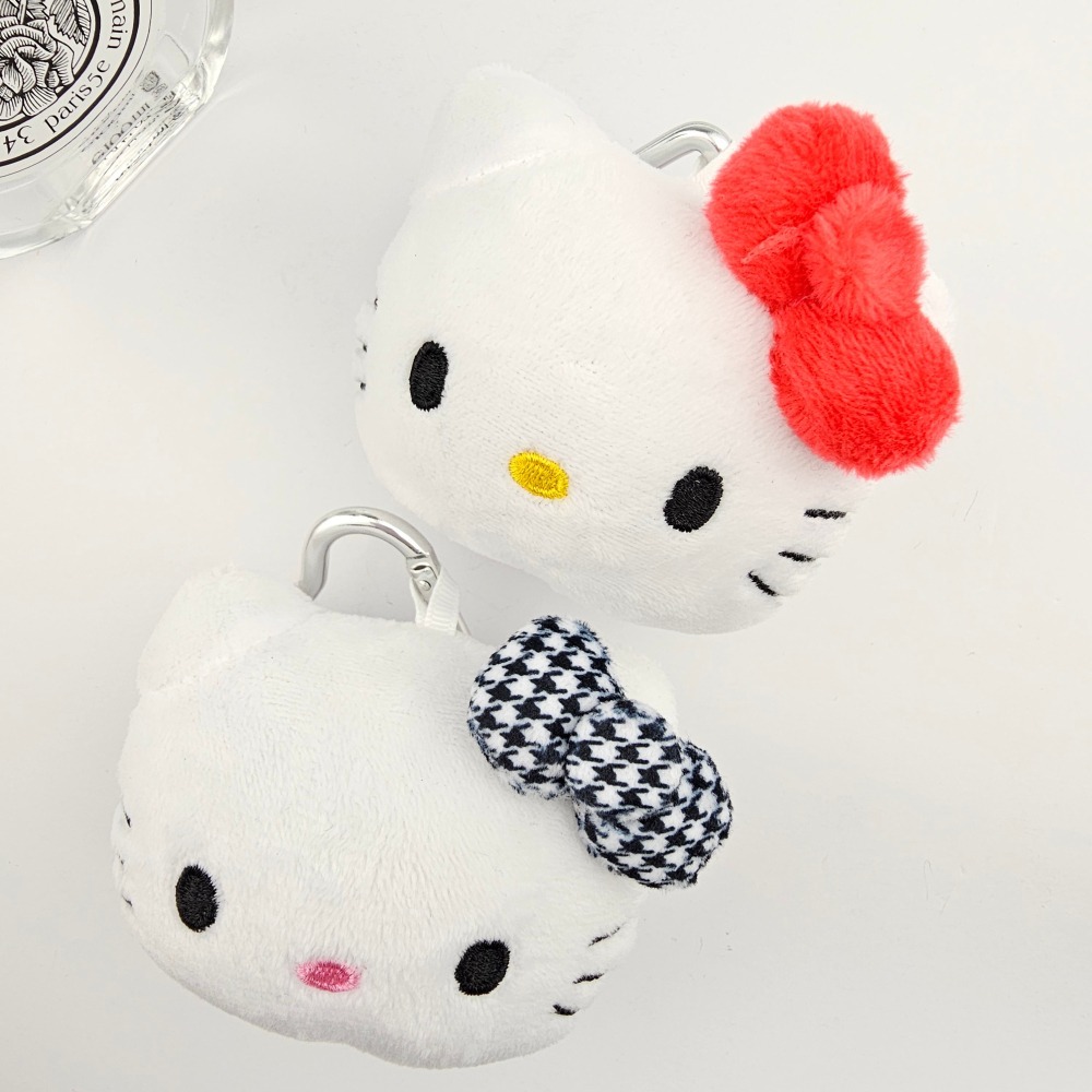 韓國進口 現貨♡ 超可愛Hello Kitty愛心扣吊飾 包包吊飾 掛飾 鑰匙扣掛繩 韓國吊飾 Kitty吊飾-細節圖6