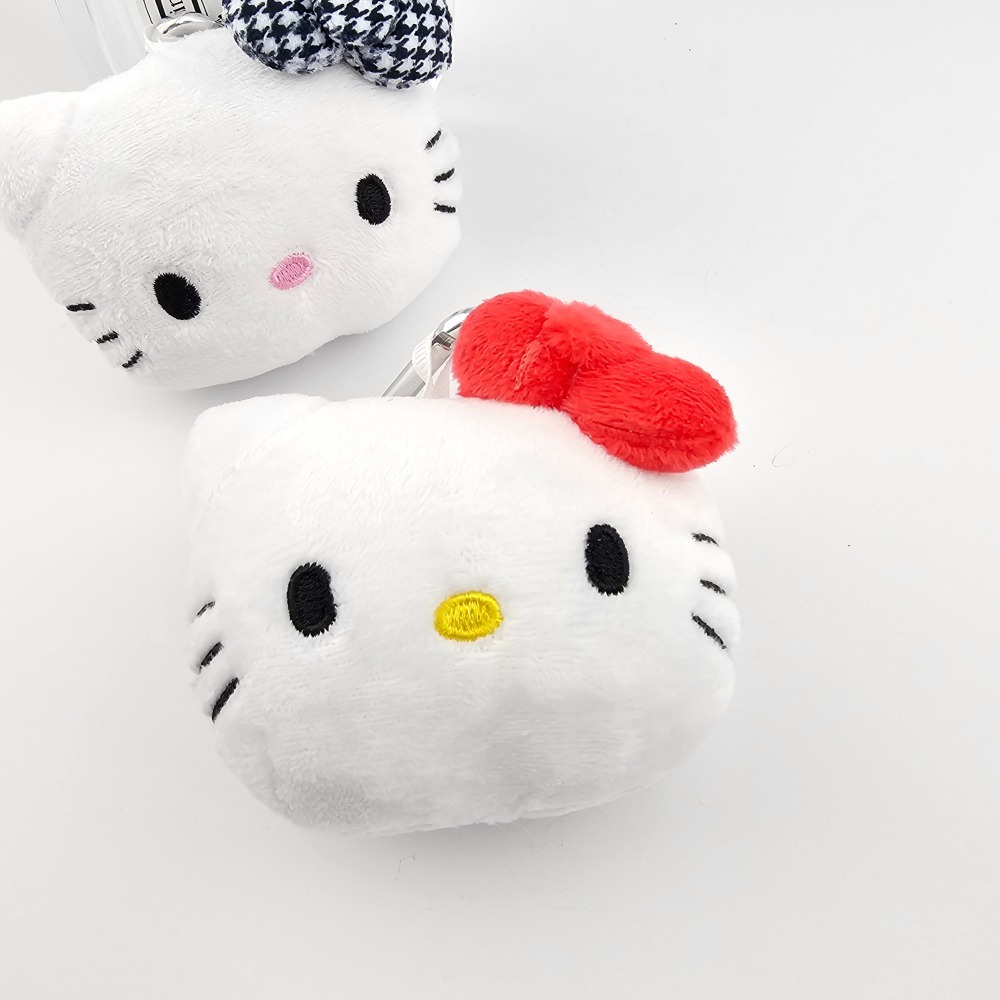 韓國進口 現貨♡ 超可愛Hello Kitty愛心扣吊飾 包包吊飾 掛飾 鑰匙扣掛繩 韓國吊飾 Kitty吊飾-細節圖8
