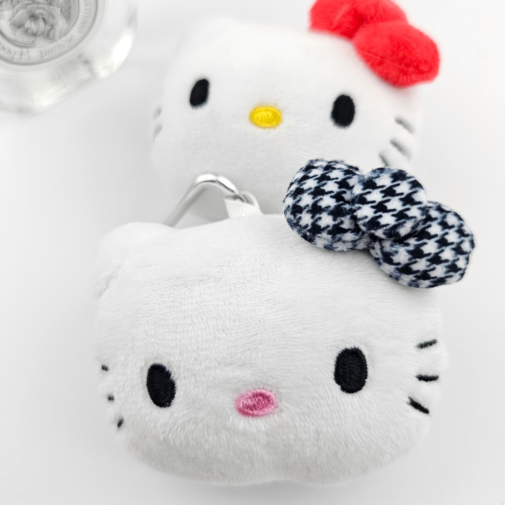 韓國進口 現貨♡ 超可愛Hello Kitty愛心扣吊飾 包包吊飾 掛飾 鑰匙扣掛繩 韓國吊飾 Kitty吊飾-細節圖9