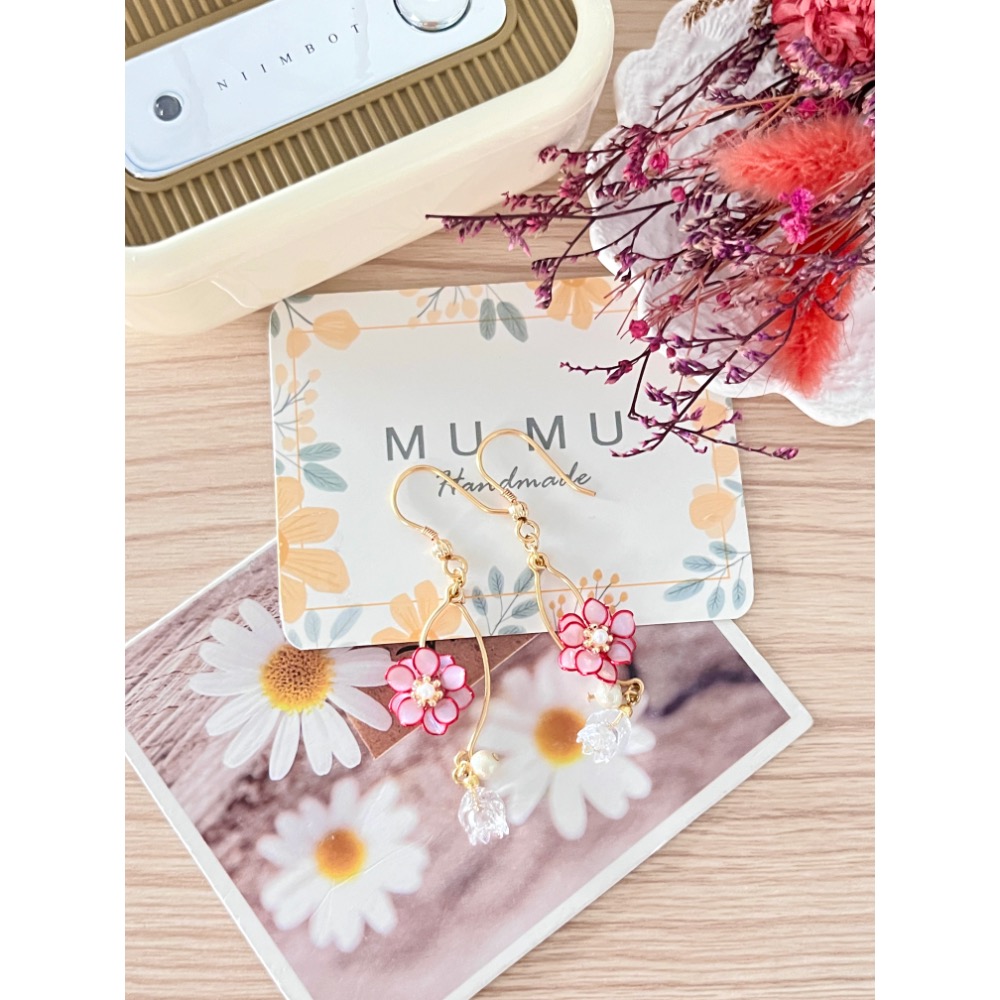 Padico 星之雫 星の雫# UV膠 水晶花 繞線 銅線花 擺動鈴蘭花朵🌺耳環 耳針 耳夾 耳勾-細節圖3
