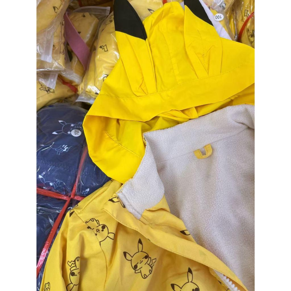 現貨 黃色皮卡丘造型風衣外套-細節圖4