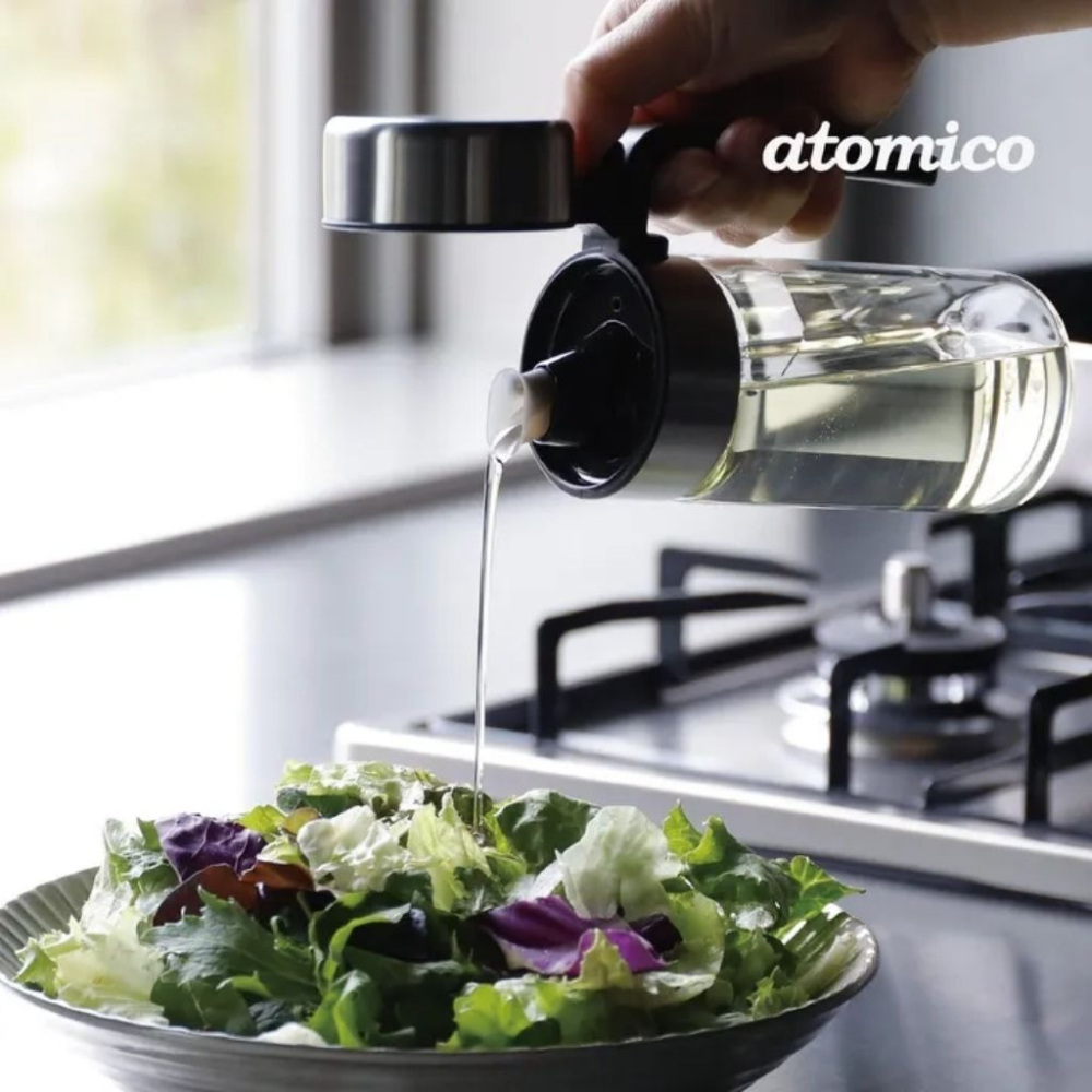 【日本atomico】耐熱玻璃密封油壺 單手開蓋 防漏 不鏽鋼蓋 食用油瓶 醬料瓶 300ml/500ml 可機洗-細節圖4