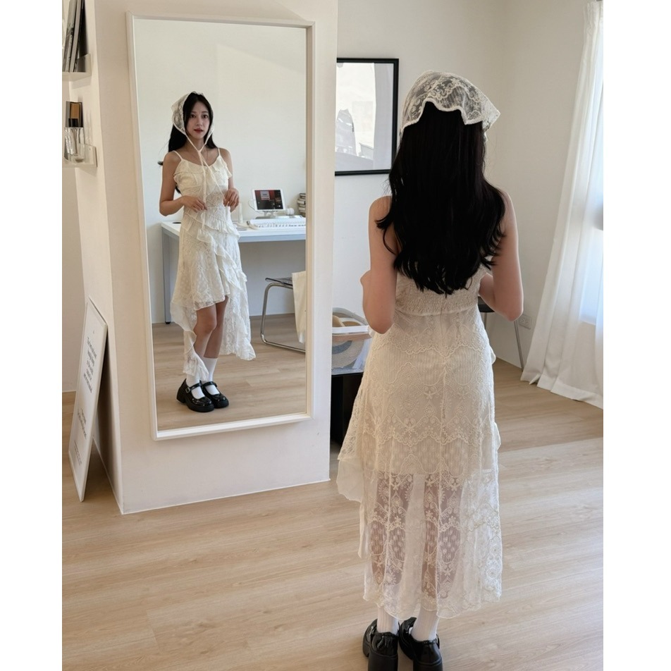 bunny_stall 仙女下凡🤍經典蕾絲不規則裙擺收腰吊帶裙/S-L-細節圖6
