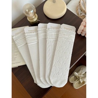 bunny_stall (現貨)細緻典雅的白色蕾絲花邊中筒襪襪子-細節圖4