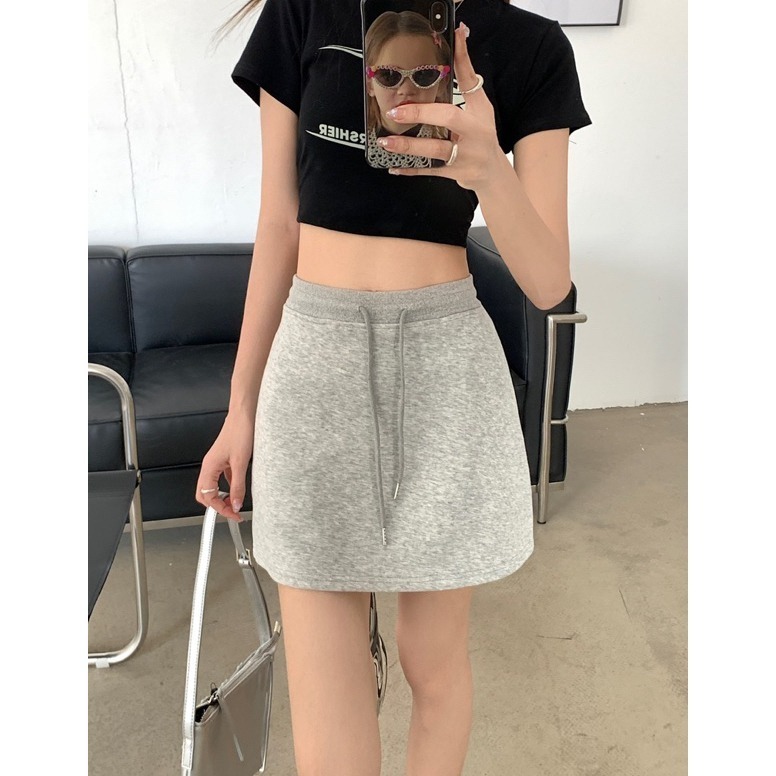 bunny_stall (現貨)最百搭的經典三色鬆緊腰抽繩包臀短裙/有安全褲-細節圖5