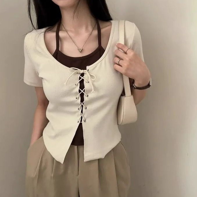 bunny_stall 🤎掛脖吊帶背心+胸前繫帶假兩件式短袖上衣/4Colors-細節圖7