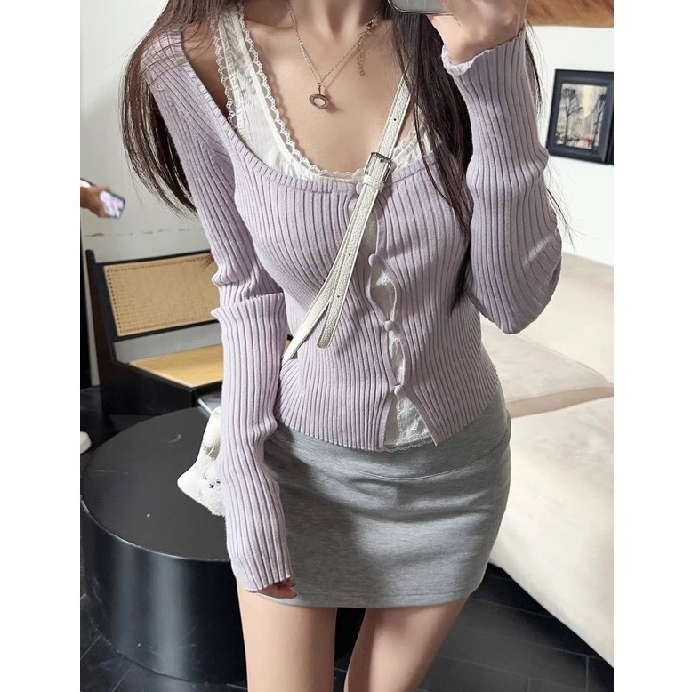 bunny_stall 💜細緻的蕾絲花邊假兩件式針織衫+休閒長褲or短裙-細節圖6