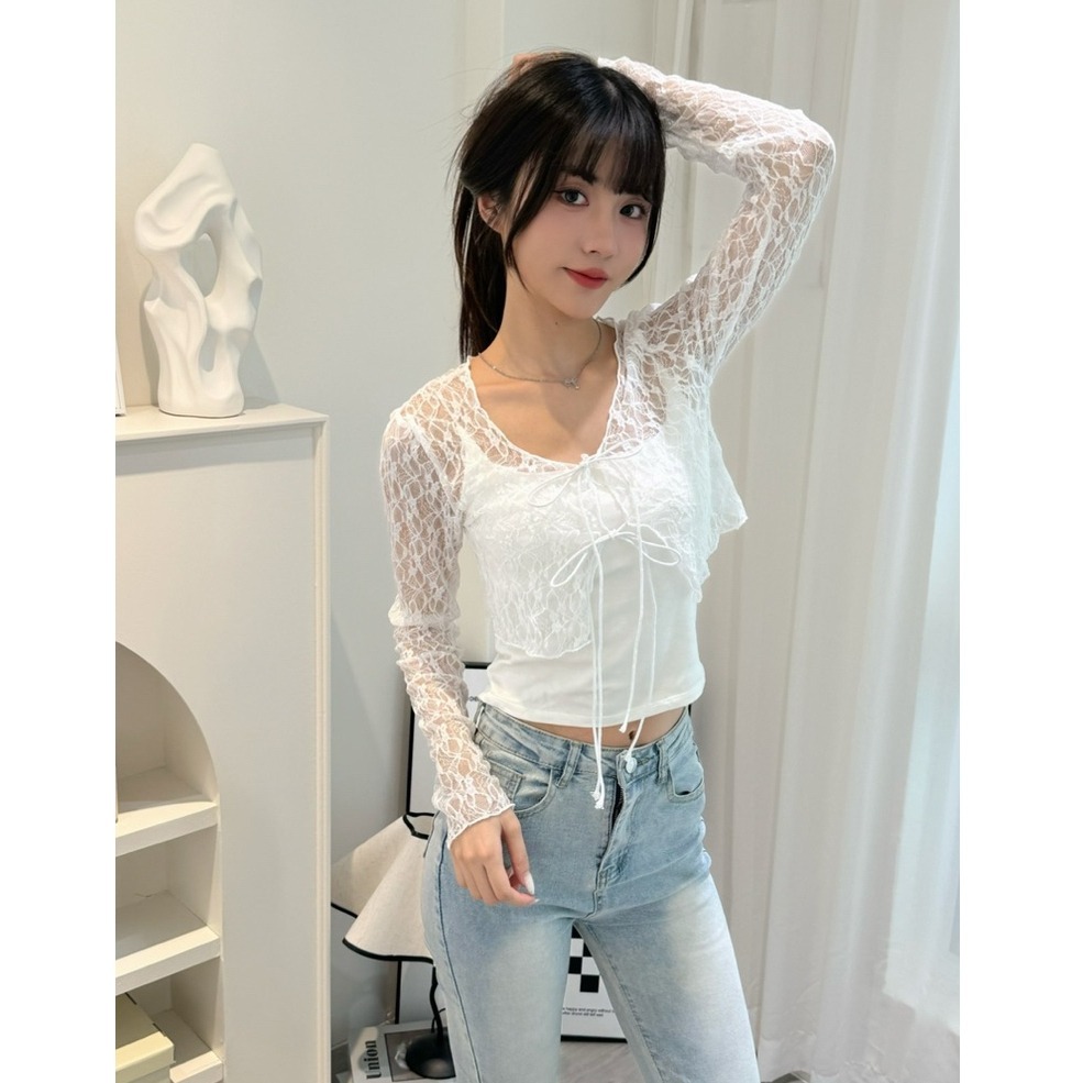 bunny_stall (現貨)氣質滿分的蕾絲綁帶鏤空短版罩衫-細節圖8