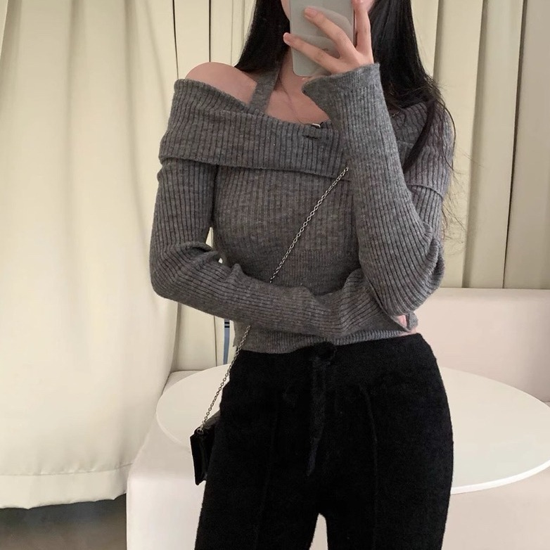 bunny_stall (現貨)入秋進行曲🎵掛脖式一字領露肩短版針織衫-細節圖4