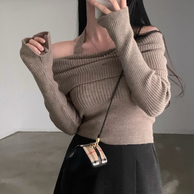 bunny_stall (現貨)入秋進行曲🎵掛脖式一字領露肩短版針織衫-規格圖9