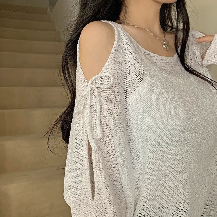 bunny_stall (現貨)漫步萊茵河畔🩵微露肩綁帶的薄款針織衫/S-L-細節圖5