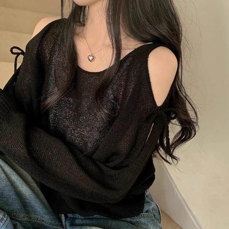 bunny_stall (現貨)漫步萊茵河畔🩵微露肩綁帶的薄款針織衫/S-L-細節圖7