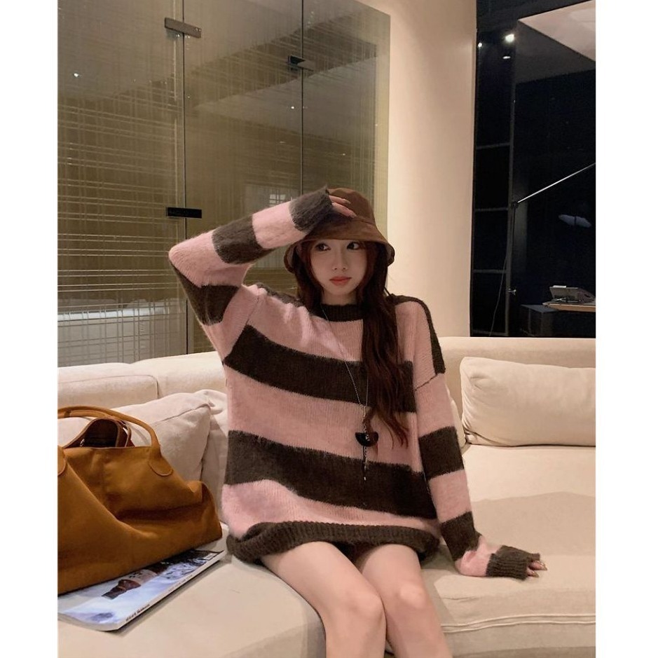 bunny_stall (現貨)人見人愛的中長款條紋圓領針織毛衣-細節圖2