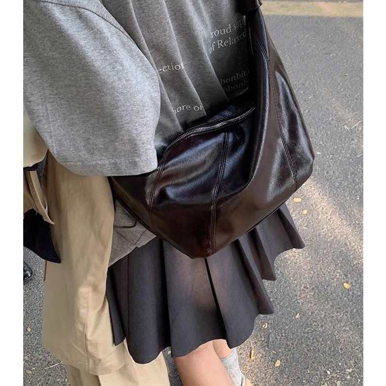 bunny_stall 🤎高質感！大容量的百搭水餃包可頌包/4Colors-細節圖2