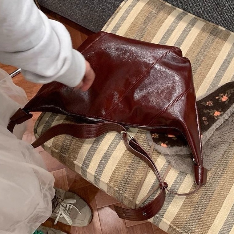 bunny_stall 🤎高質感！大容量的百搭水餃包可頌包/4Colors-細節圖8