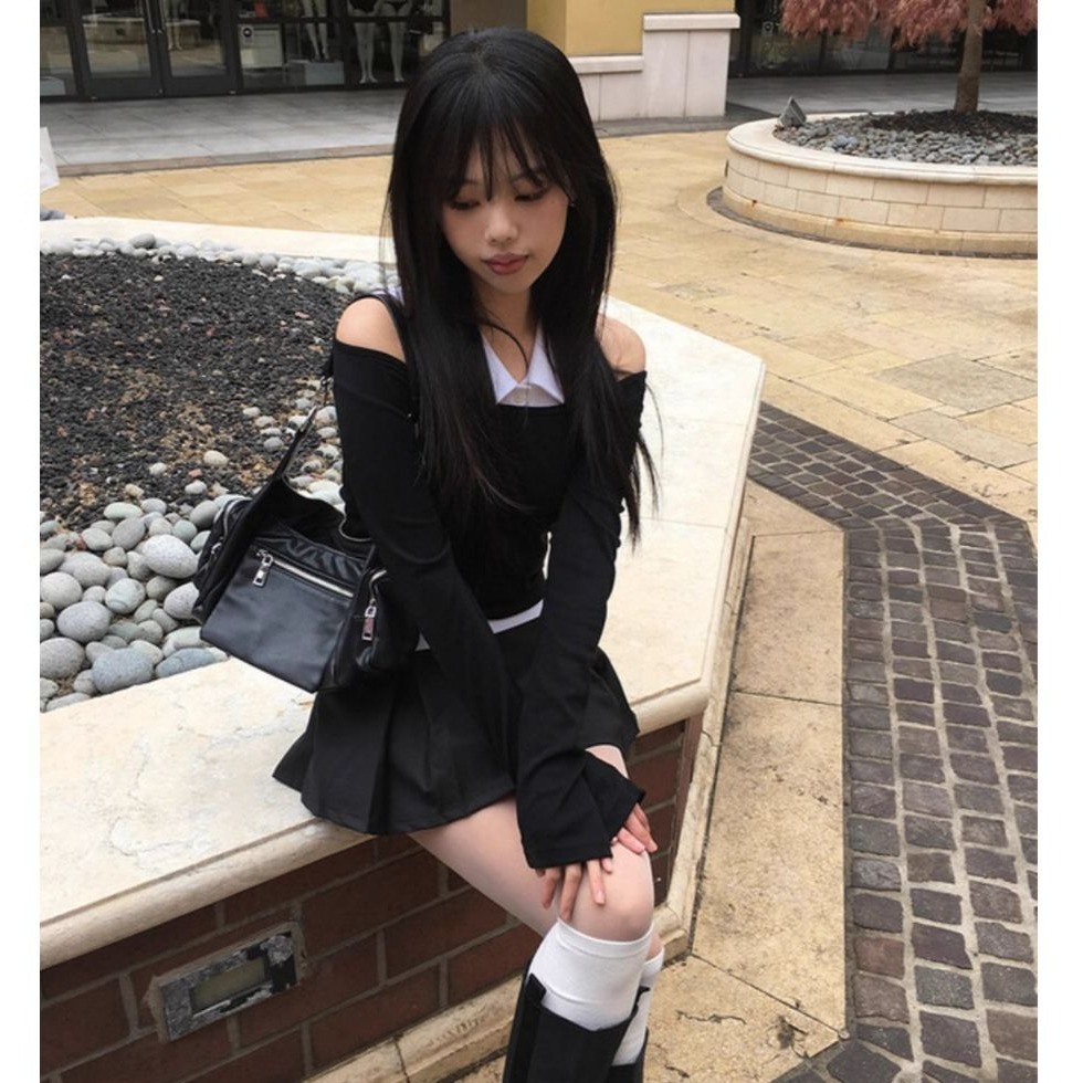 bunny_stall 梨大女大生穿搭術🖤學院風Polo領兩件式上衣+百搭質感短裙/S-L-細節圖7