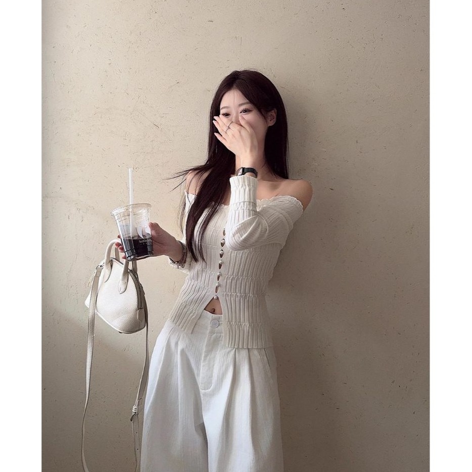 bunny_stall 許妍同款🤍柔光般的珍珠扣一字領修身針織衫/S-L-細節圖2