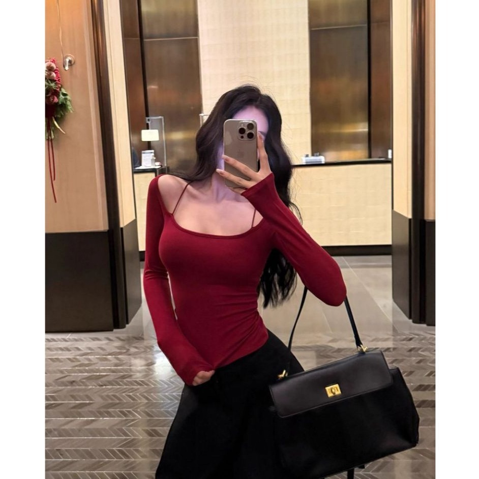 bunny_stall ♥️純慾感滿分的假兩件式彈力露肩上衣/有胸墊/3Colors-細節圖3