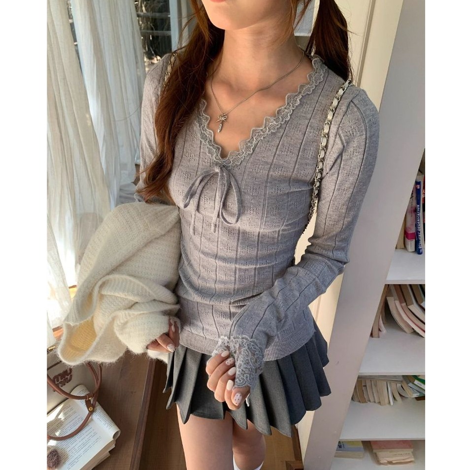 bunny_stall 暮雪私語🤍親膚柔軟的蕾絲花邊V領針織衫/S-L-規格圖9