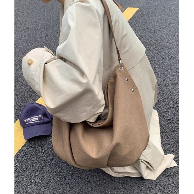 bunny_stall 日常裡不可或缺的鬆弛感大容量帆布單肩包/斜垮包-細節圖3