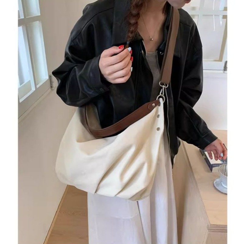 bunny_stall 日常裡不可或缺的鬆弛感大容量帆布單肩包/斜垮包-規格圖9