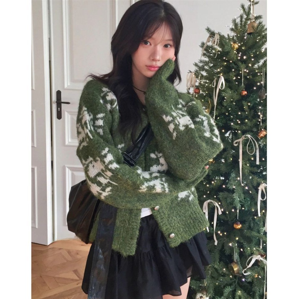 bunny_stall 💚甜美的秋冬氛圍質感復古緹花圓領針織外套-規格圖7