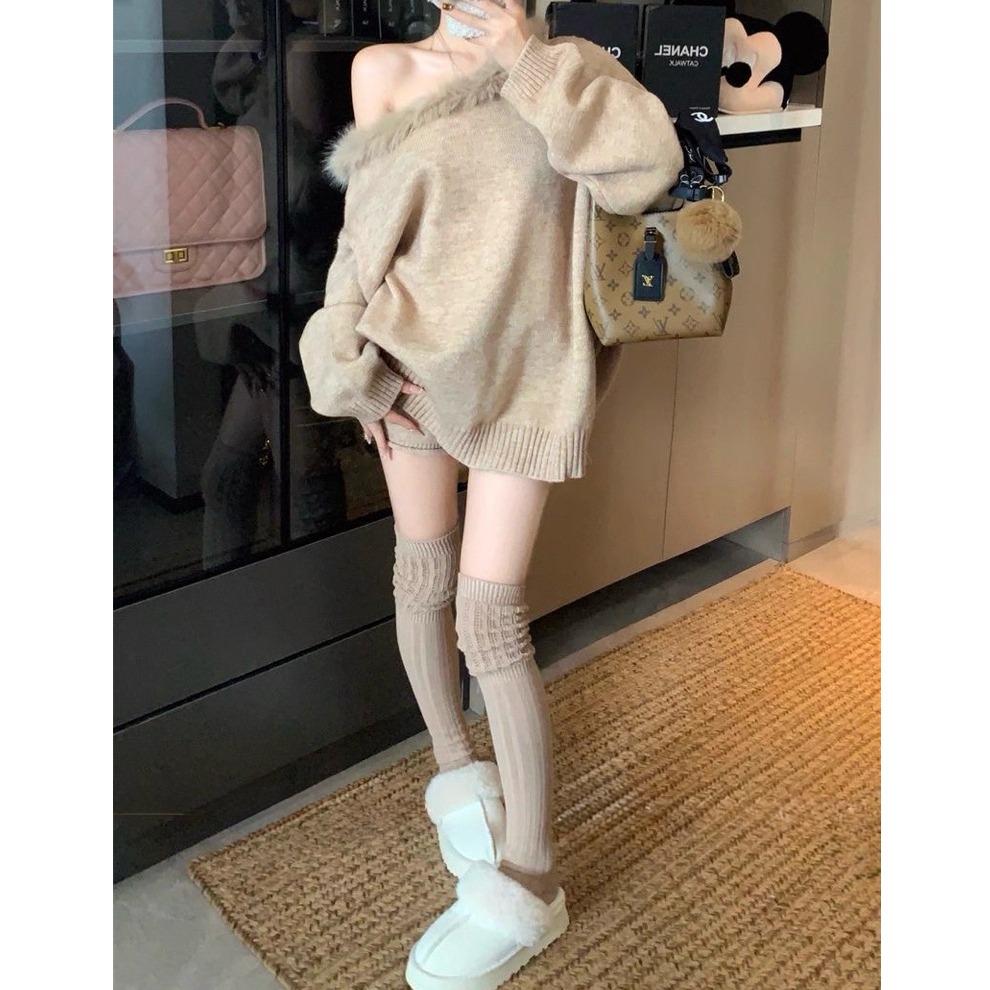 bunny_stall 寬鬆顯瘦的毛領露肩毛衣+同色系鬆緊腰短褲/3Colors-細節圖3