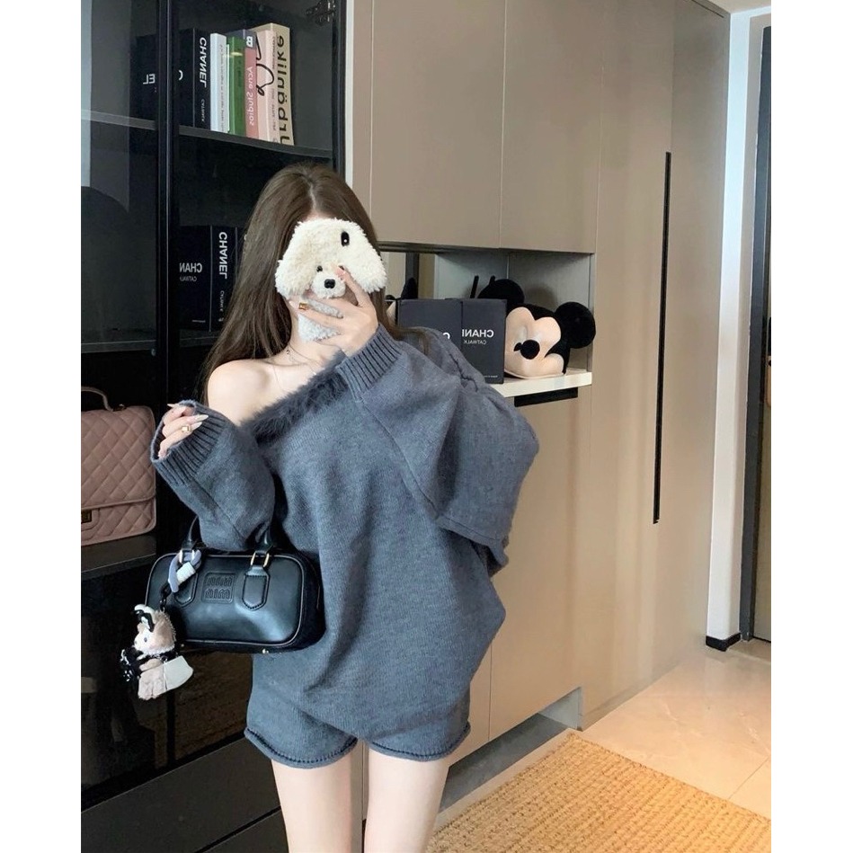 bunny_stall 寬鬆顯瘦的毛領露肩毛衣+同色系鬆緊腰短褲/3Colors-細節圖4