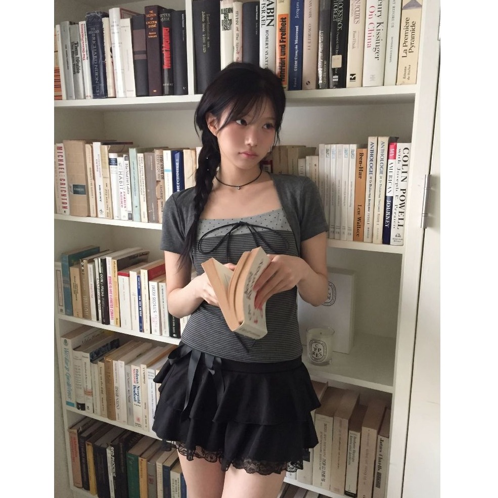 bunny_stall 🖤韓劇女主的點點拚接感蝴蝶結短袖上衣/S-L-細節圖4