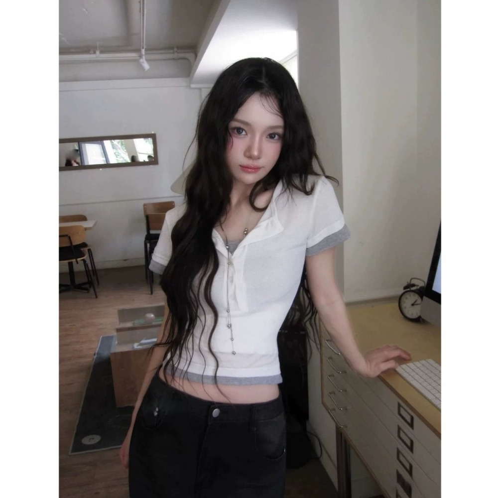 bunny_stall 🖤簡約有型的撞色拼接假兩件式短袖上衣/S-L-細節圖5