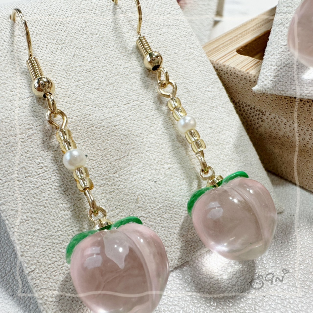 《9n手作》透明水蜜桃耳環 珍珠/桃心-細節圖5