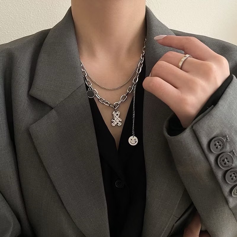 【三尾魚】台灣快速出貨 鈦鋼嘻哈小熊雙層項鍊 笑臉吊墜 甜酷辣妹項鏈 甜美鎖骨鏈 送禮自用兩相宜-細節圖6