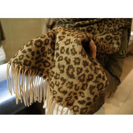 韓國製 時髦豹紋圍巾-細節圖4
