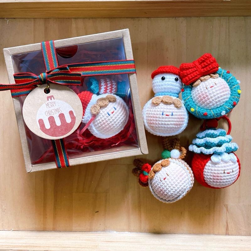 現貨 毛線成品 聖誕節禮物 畢業禮物 交換禮物 毛線吊飾 小團子 小丸子 聖誕節 生日禮物 鑰匙圈-細節圖2