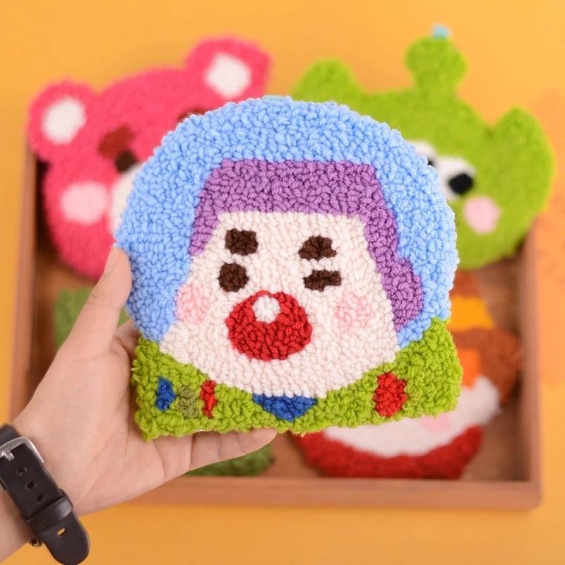 ｜材料包｜ 戳戳繡 杯墊 玩具總動員 聖誕節禮物 三眼怪 熊抱哥 胡迪 叉奇 火腿豬 巴斯光年 俄羅斯戳戳繡 手作diy-細節圖5