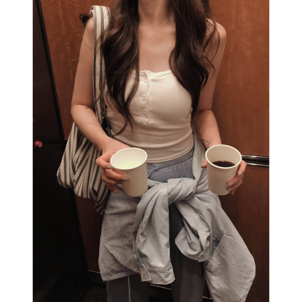 素色/條紋 正韓製有胸墊細肩帶背心 sleeveless 4色 （ slowand 自訂款 ） 無袖 上衣 吊帶 罩杯-細節圖9